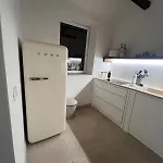 בית נופש Trullo La Meringa, Charming In *