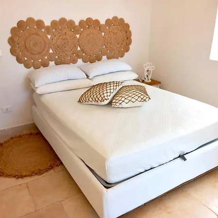 Trullo La Meringa, Charming In 펜션 오스투니