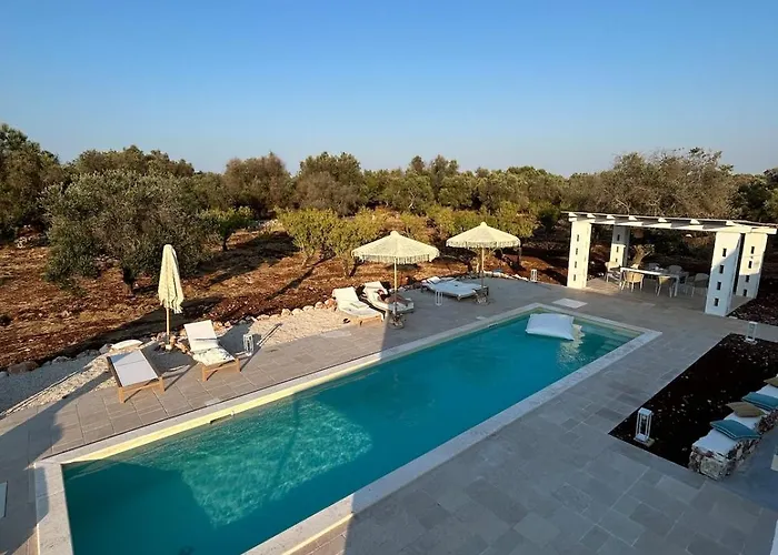 Trullo La Meringa, Charming In * 오스투니