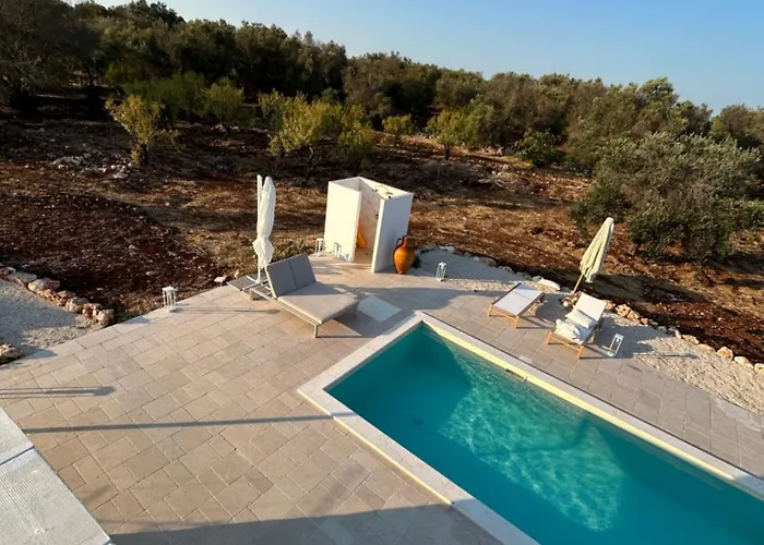 Trullo La Meringa, Charming In 오스투니