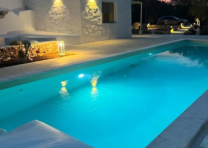 Trullo La Meringa, Charming In 펜션 오스투니